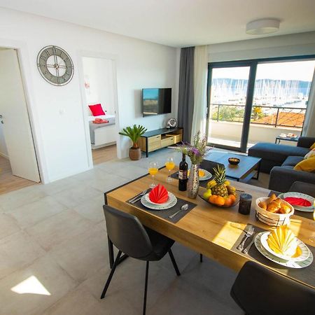 Apartmani Le-Lu Kaštela 外观 照片