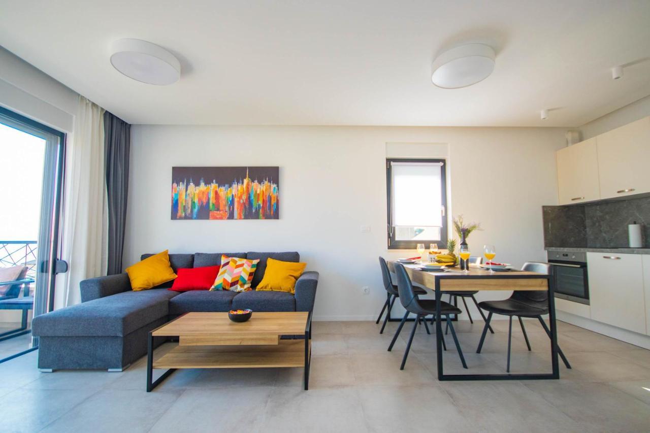 Apartmani Le-Lu Kaštela 外观 照片