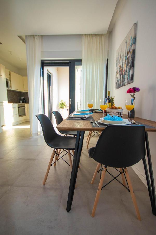 Apartmani Le-Lu Kaštela 外观 照片