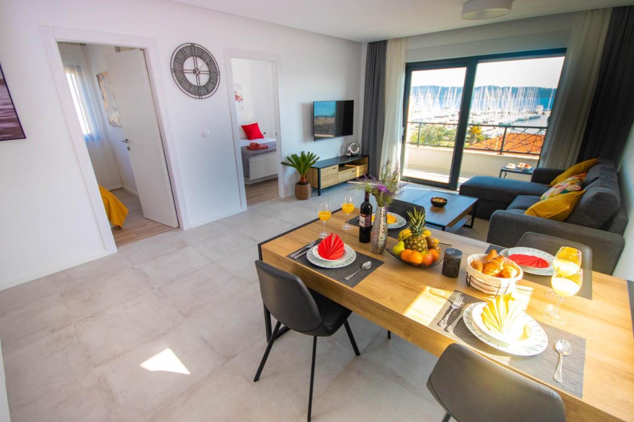 Apartmani Le-Lu Kaštela 外观 照片