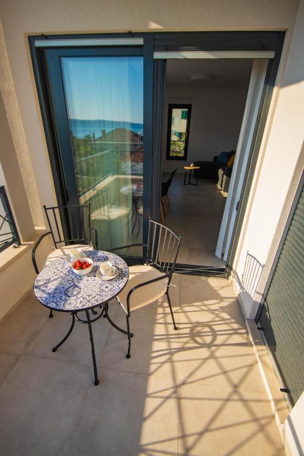 Apartmani Le-Lu Kaštela 外观 照片