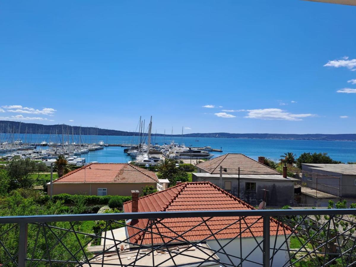 Apartmani Le-Lu Kaštela 外观 照片